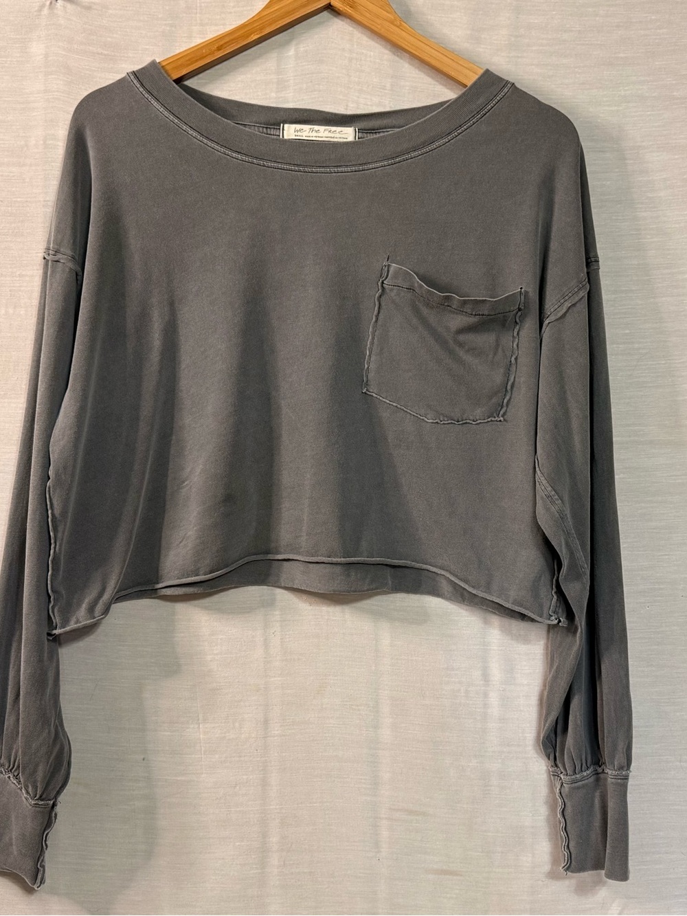 Free People We The Free Gray Cropped Long Sleeve Pocket Top Small